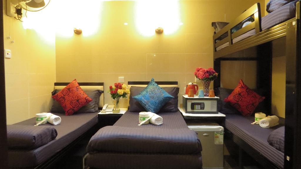 Day And Night Hostel Block D 10Th Floor Hongkong Buitenkant foto