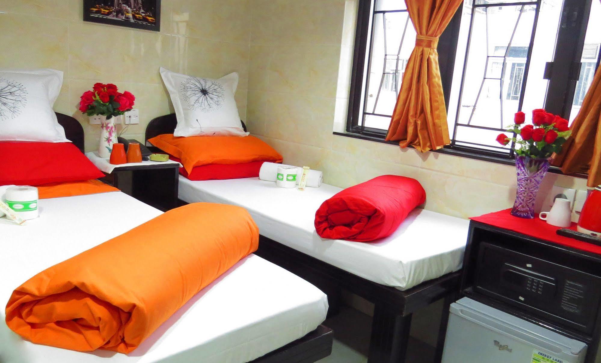Day And Night Hostel Block D 10Th Floor Hongkong Buitenkant foto