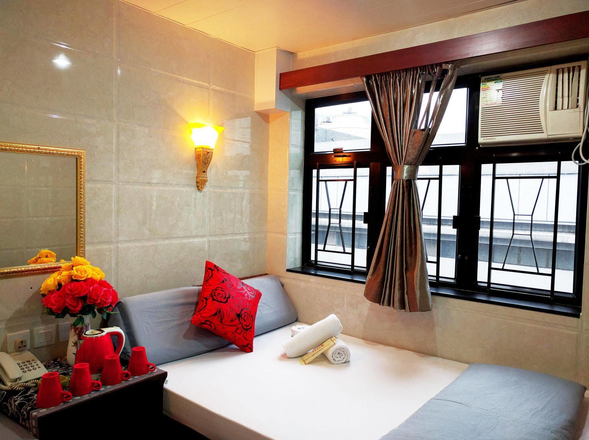 Day And Night Hostel Block D 10Th Floor Hongkong Buitenkant foto